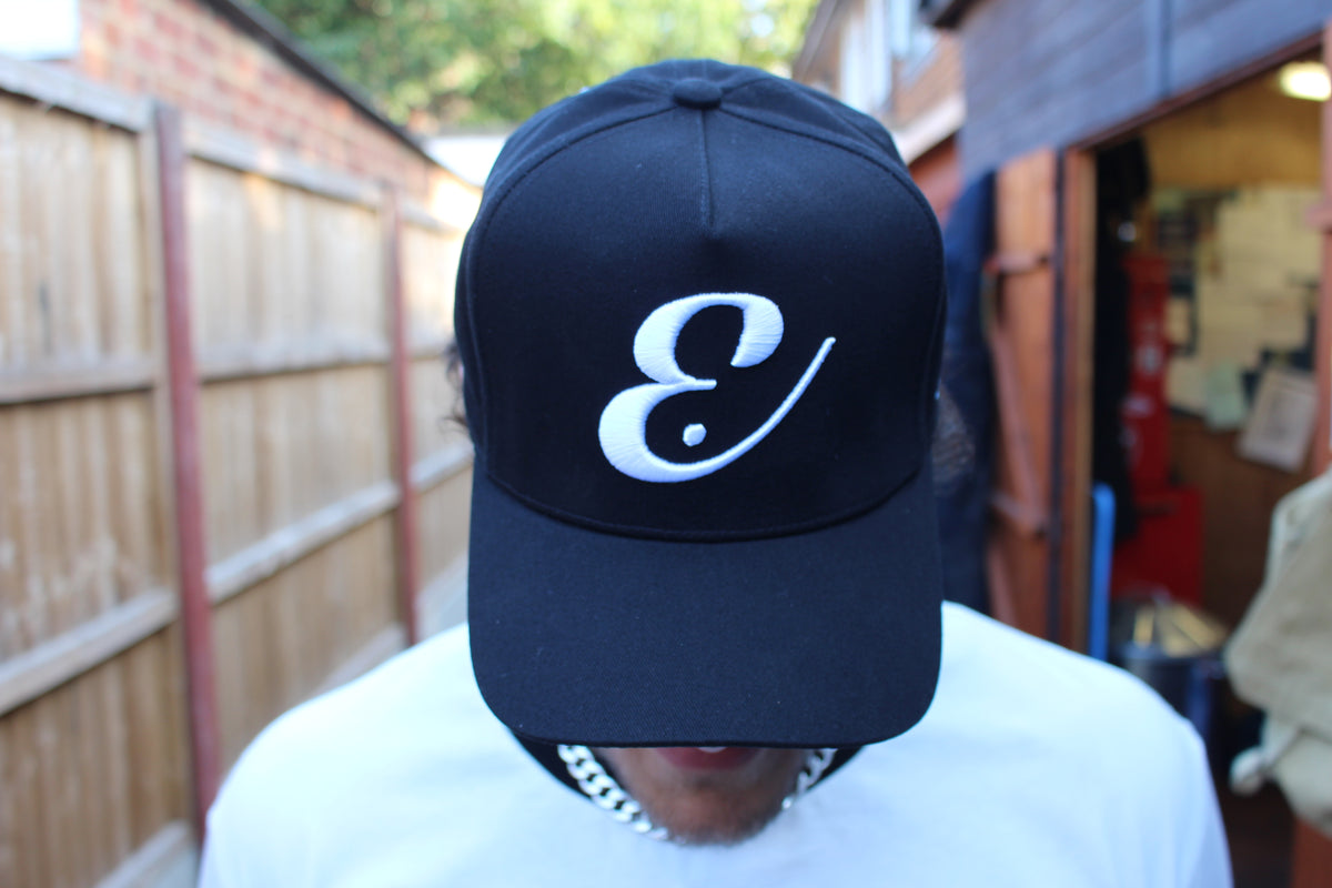 Adjustable cap