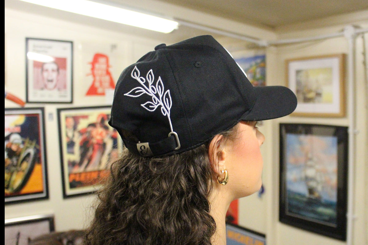 Adjustable cap