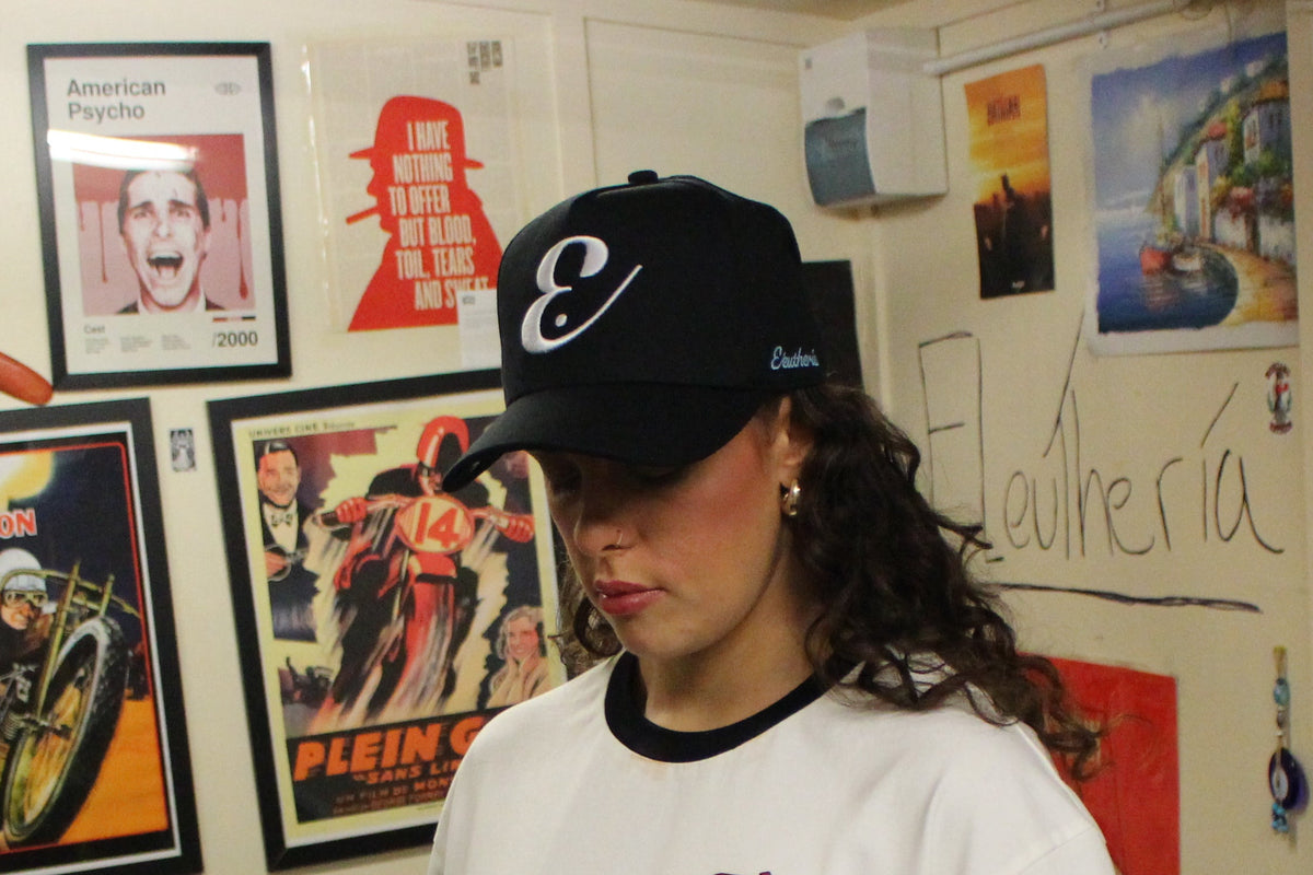 Adjustable cap