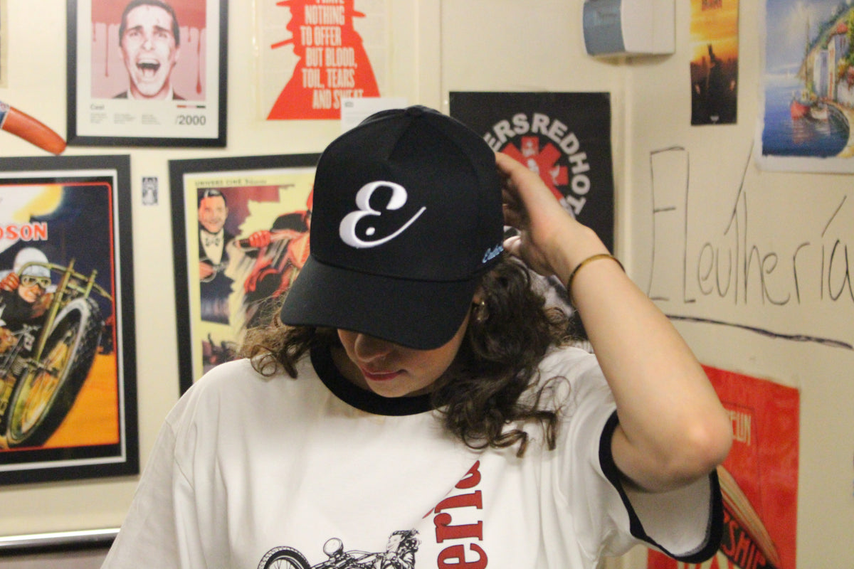 Adjustable cap